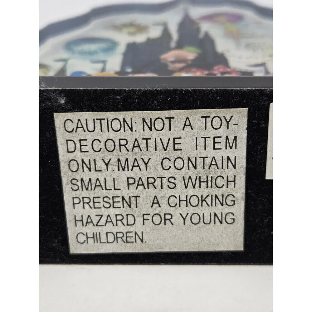 DISNEY PARKS WALT DISNEY WORLD ACRYLIC LUCITE STANDING CLOCK CASTLE FIREWORKS